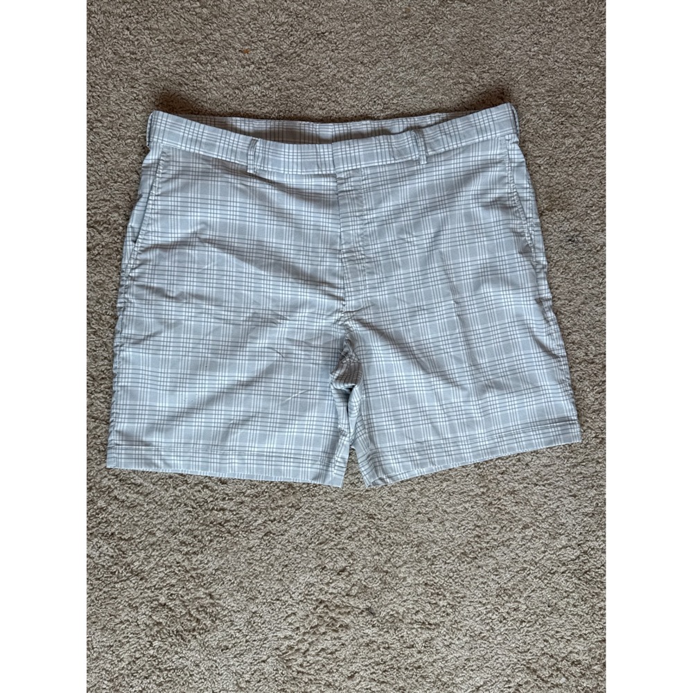 Walter Hagen Mens Grey Plaid Golf Shorts‎ Size 40 Flat Front Performance Check